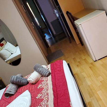 Hotel Shehu Gjirokaster Bagian luar foto