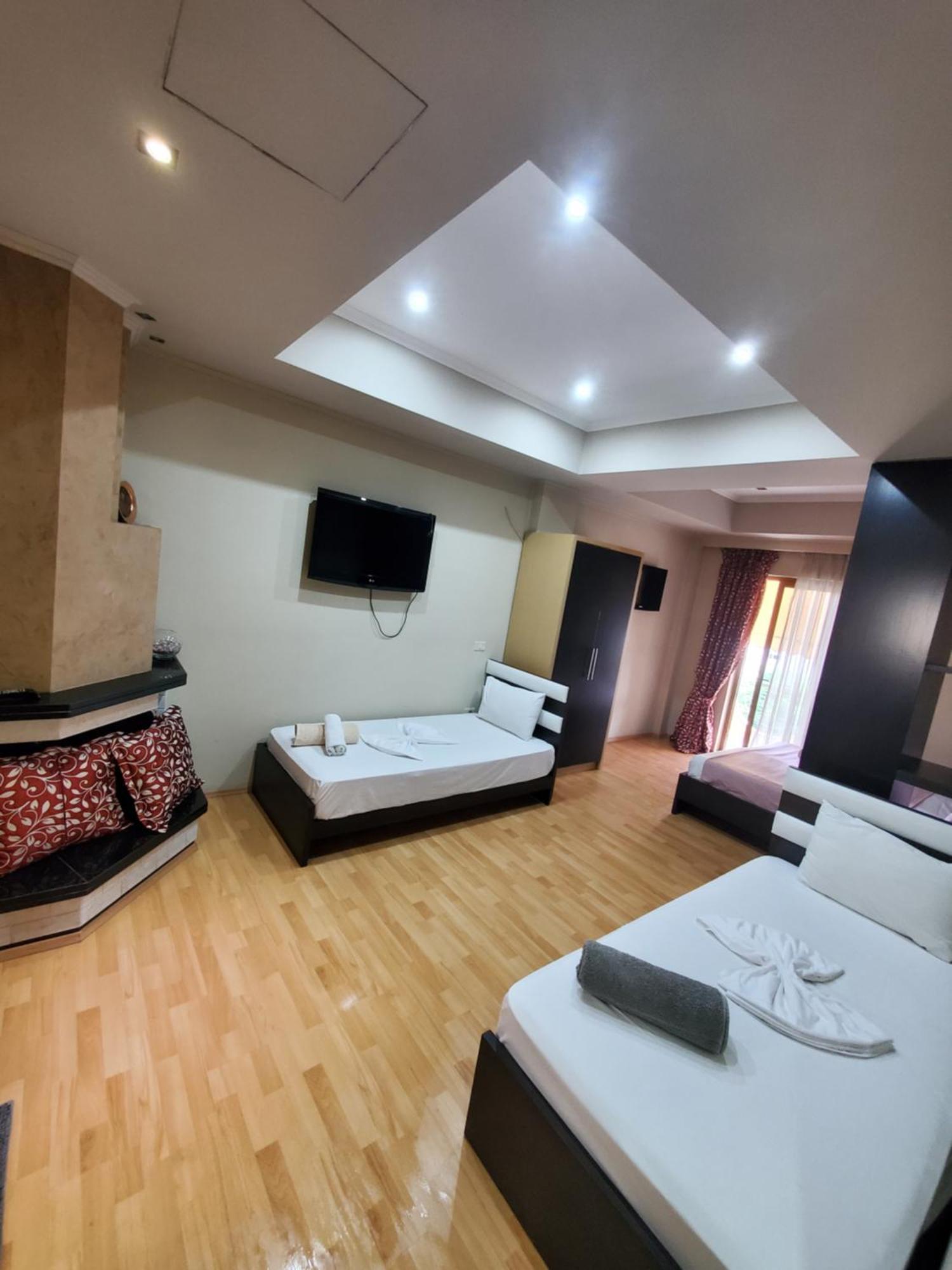 Hotel Shehu Gjirokaster Ruang foto