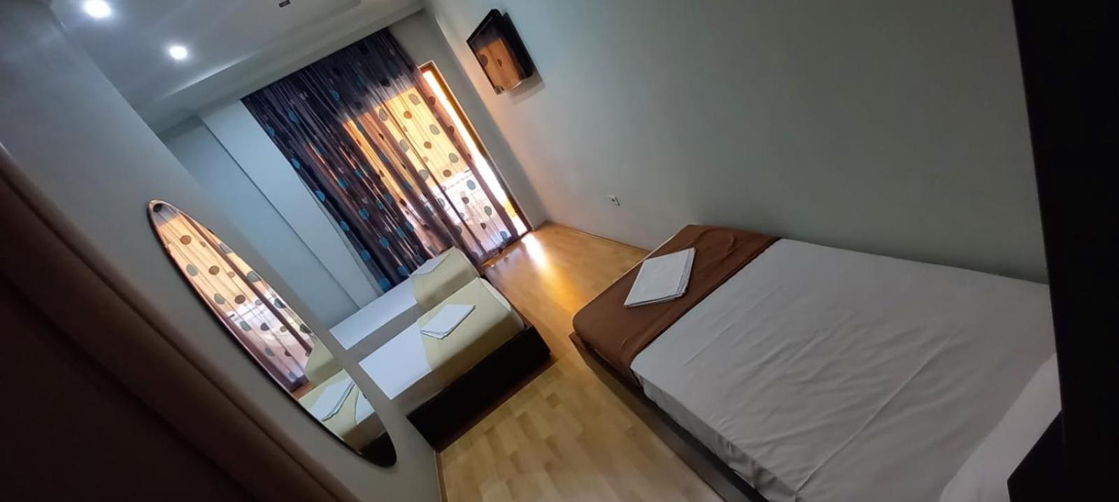 Hotel Shehu Gjirokaster Ruang foto